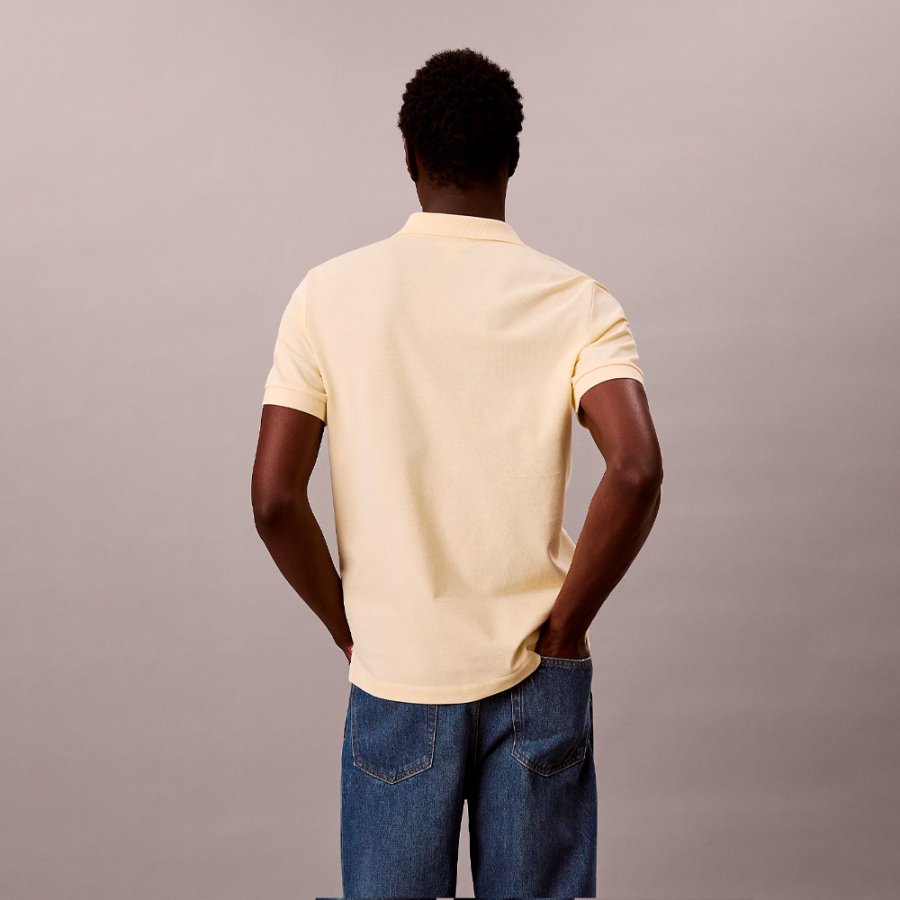 polo-en-pique-de-coton-a-col-ouvert