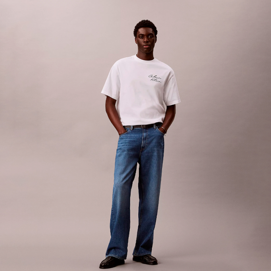 t-shirt-ampia-con-logo-stampato