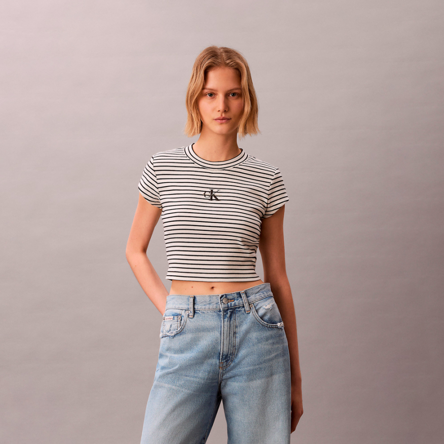 t-shirt-cotele-raye-coupe-ajustee t-shirt-cotele-raye-coupe-ajustee