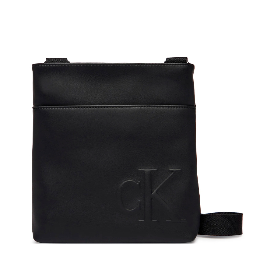 bold-flatpack-shoulder-bag