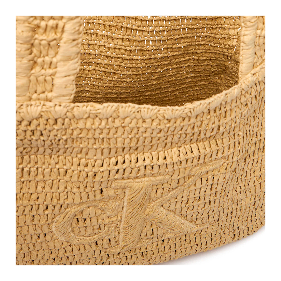 braided-raffia-tote-bag