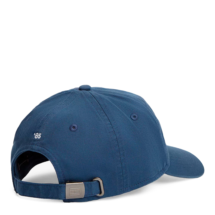 baseball-cap-with-embroidered-logo