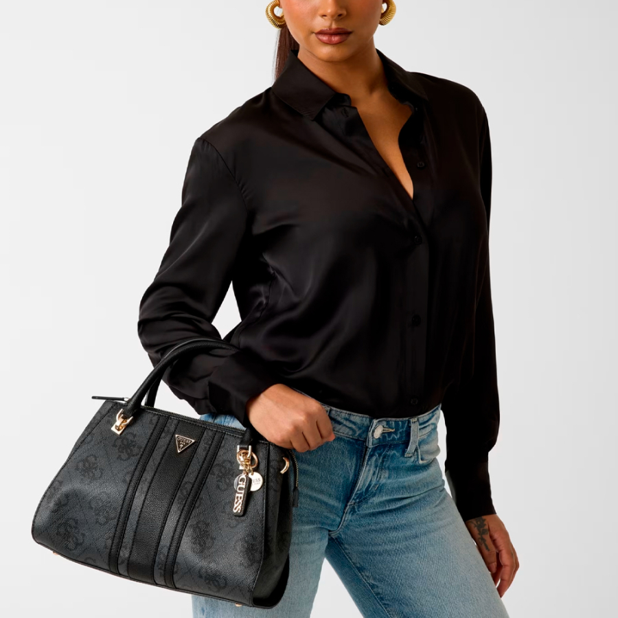 bolso-de-mano-noelle-con-logo