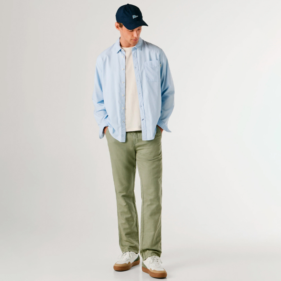 pantalons-chino-confortables-en-lin-a-enfiler
