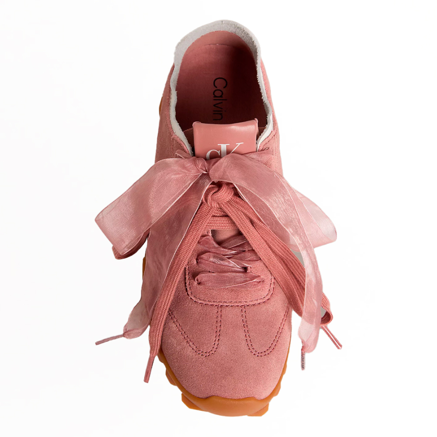 chaussures-de-course-en-daim-avec-organza