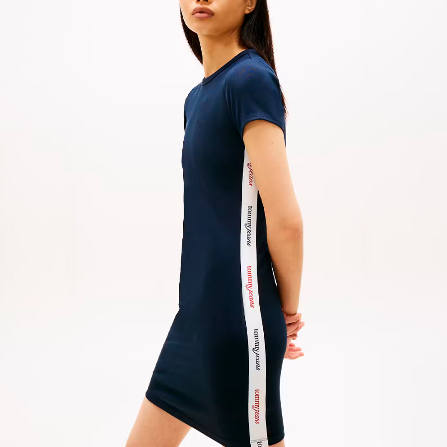 vestido-bodycon-com-fita-adesiva