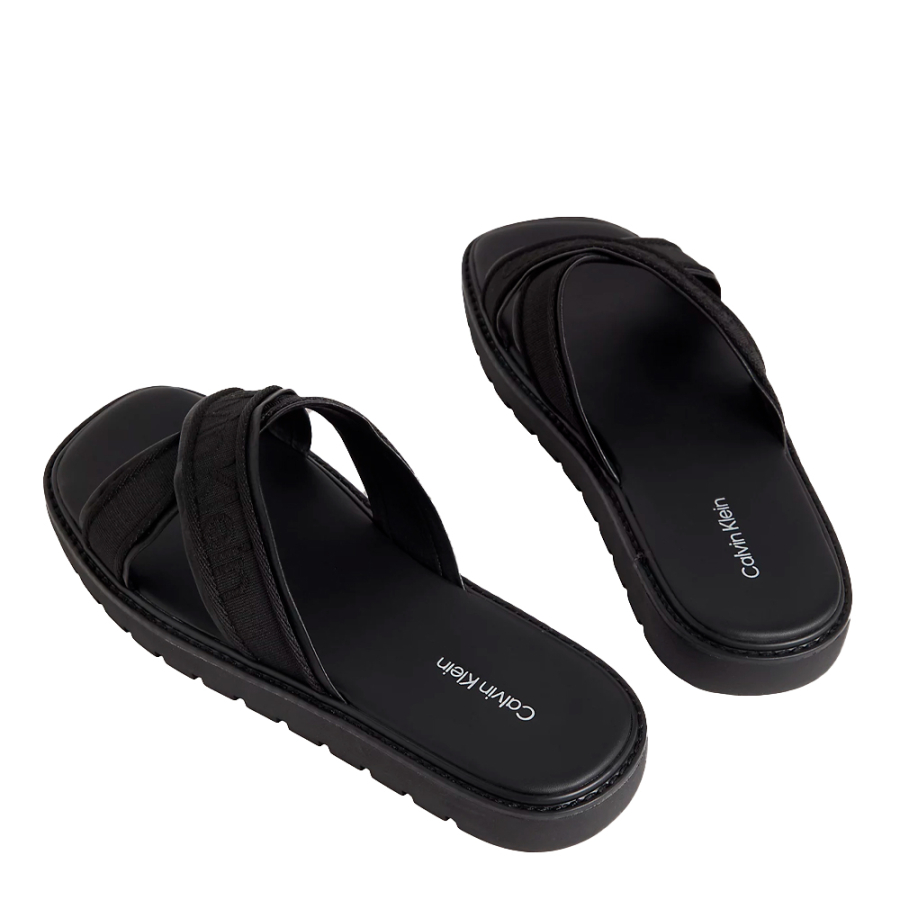 sandalias-leves-luxor-com-salto-e-logotipo