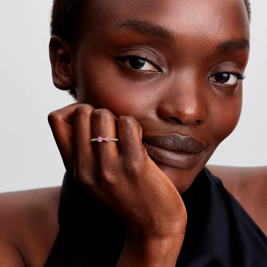 funkelnder-rosa-schleifenring-163510c01