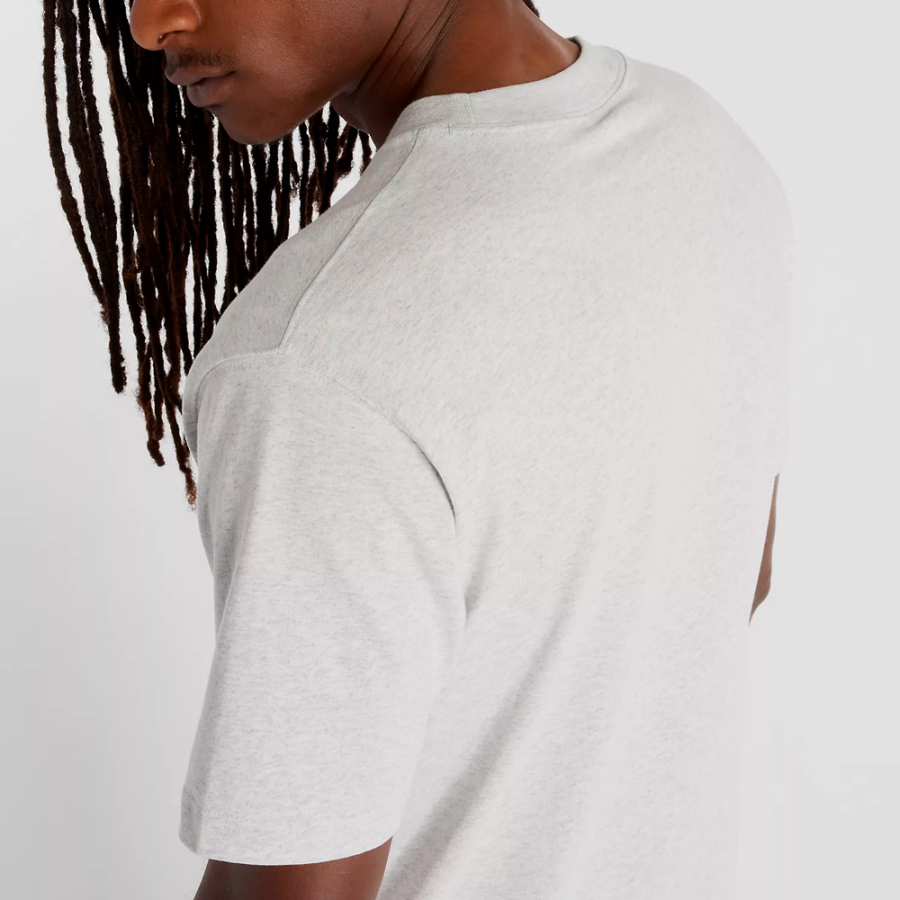 camiseta-com-o-logotipo-de-atletismo