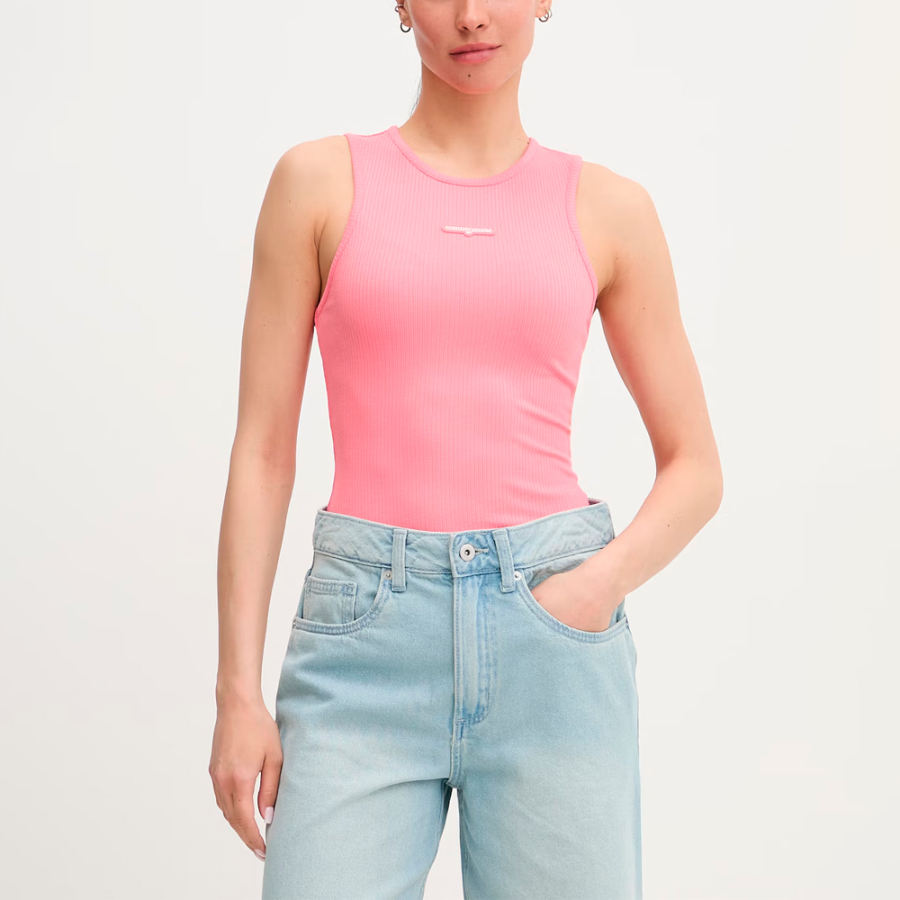 slim-script-label-t-shirt