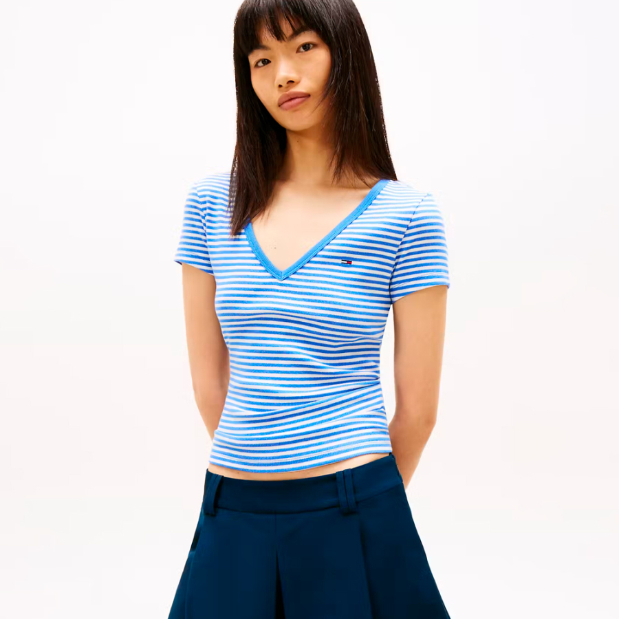 unverzichtbares-v-ausschnitt-t-shirt