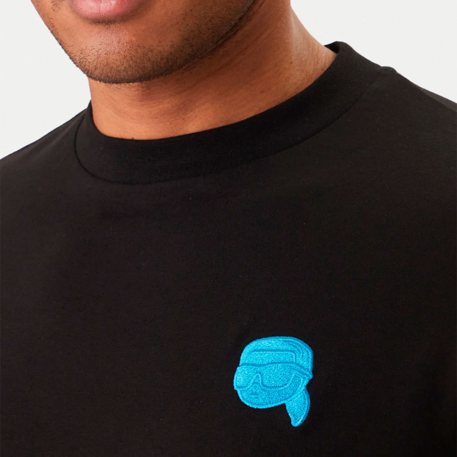 t-shirt-a-maniche-corte-e-girocollo