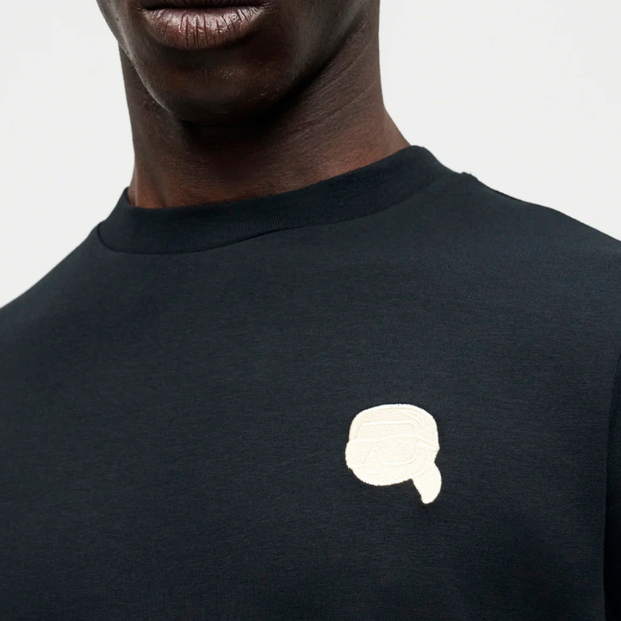 short-sleeved-round-neck-t-shirt