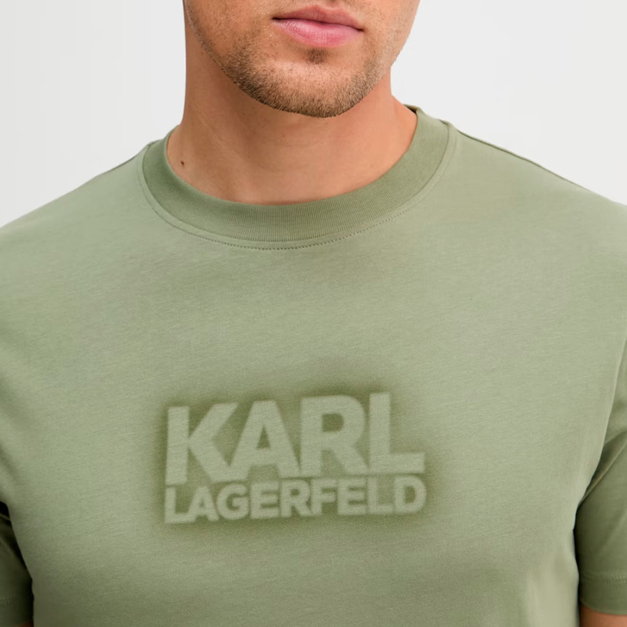 t-shirt-with-contrasting-logo