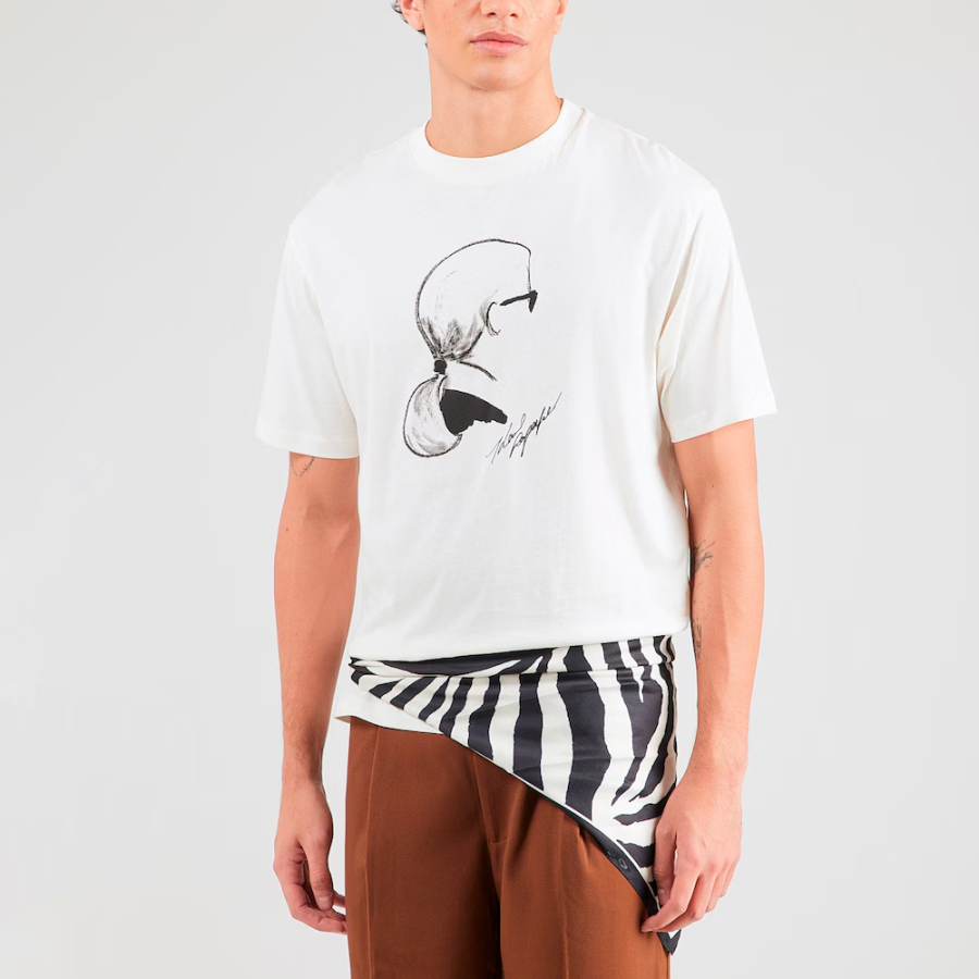 camiseta-com-estampa-karl