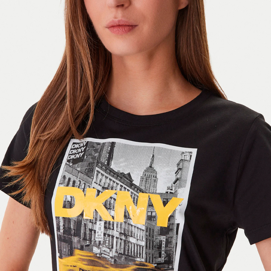t-shirt-taxi-con-logo-photorea t-shirt-taxi-con-logo-photorea