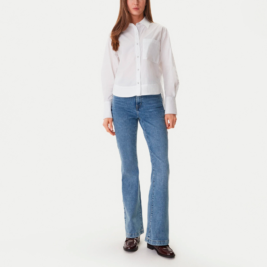 chemise-a-manches-longues-avec-boutons chemise-a-manches-longues-avec-boutons