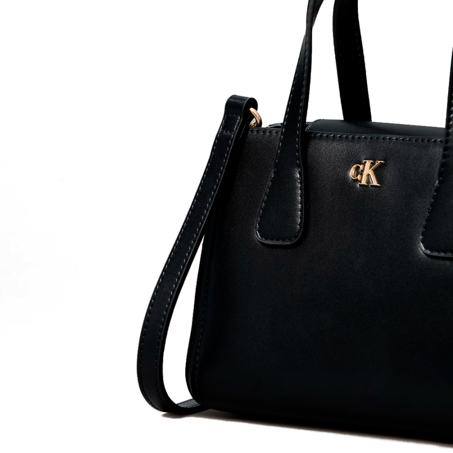 refined-shoulder-bag