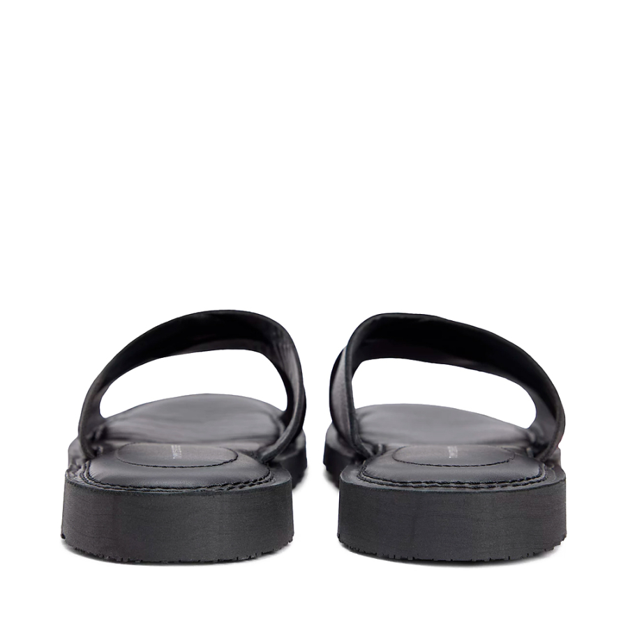sandales-en-cuir-a-brides-croisees sandales-en-cuir-a-brides-croisees