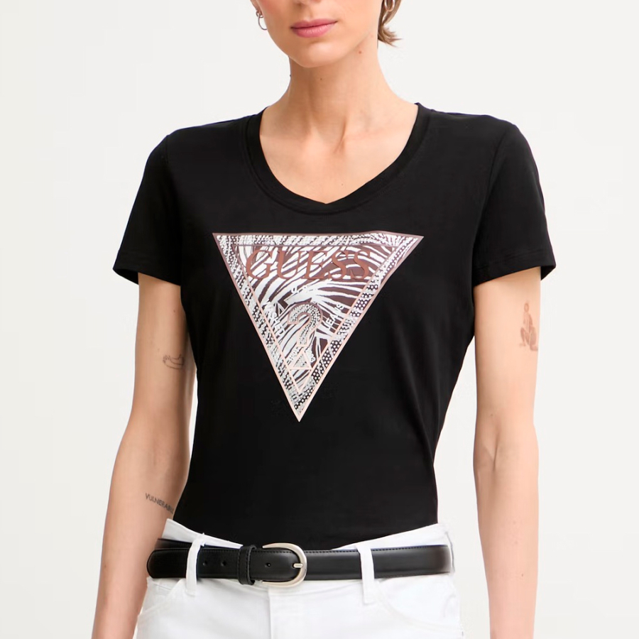 camiseta-con-logo-de-triangulo-estampado-de-cebra