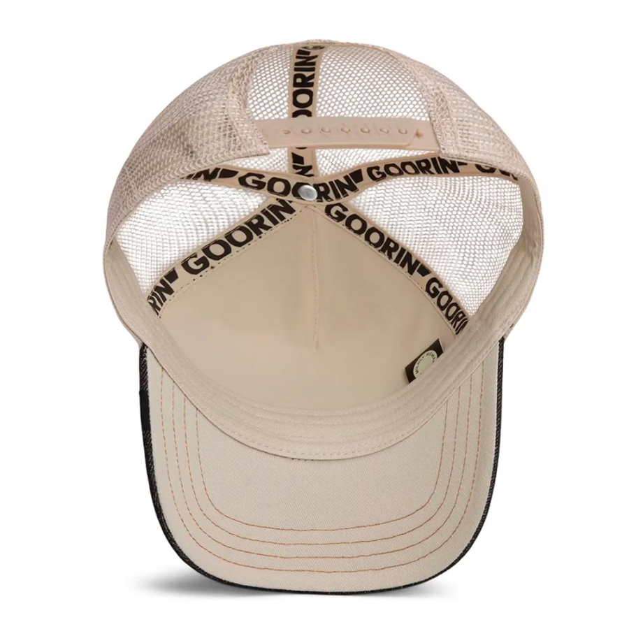 casquette-en-jean-fonce-a-morceau-de-tete-de-mort