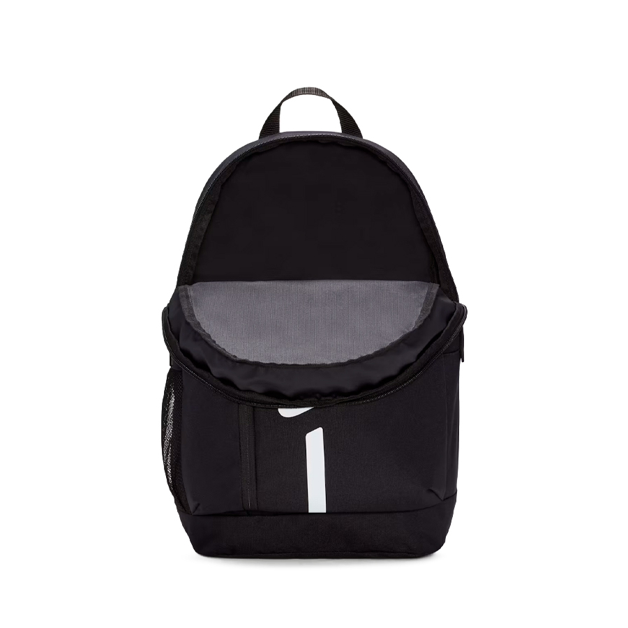rucksack-des-akademie-teams