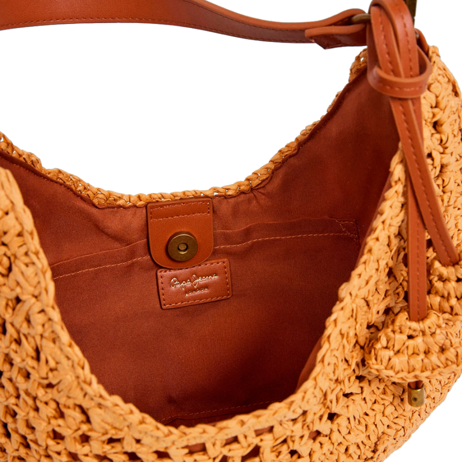 bolso-media-luna-de-rafia