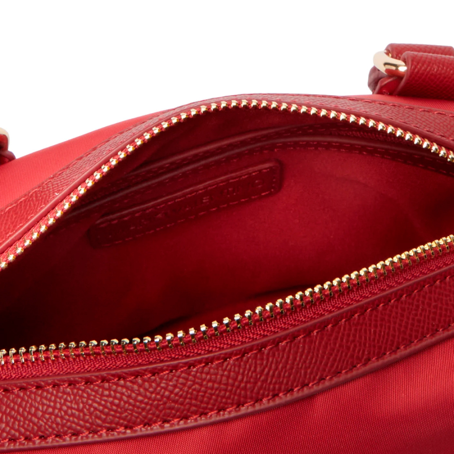 sac-jenny-vbsa9t06 sac-jenny-vbsa9t06