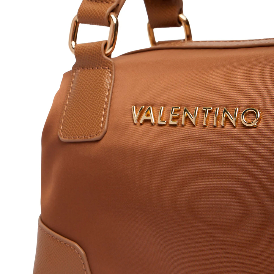 sac-jenny-vbsa9t06
