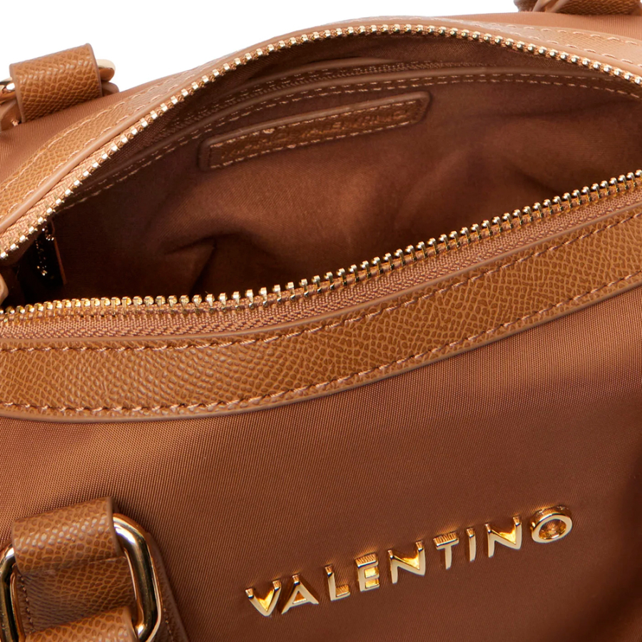 sac-jenny-vbsa9t06
