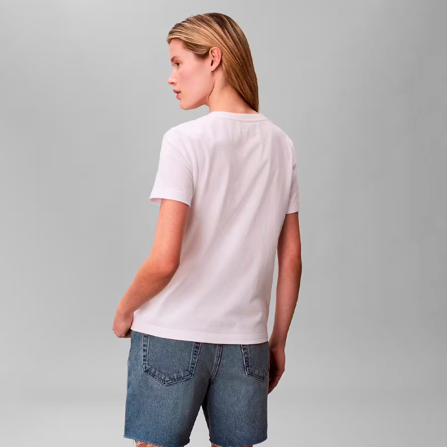 t-shirt-mit-v-ausschnitt-und-grafikprint