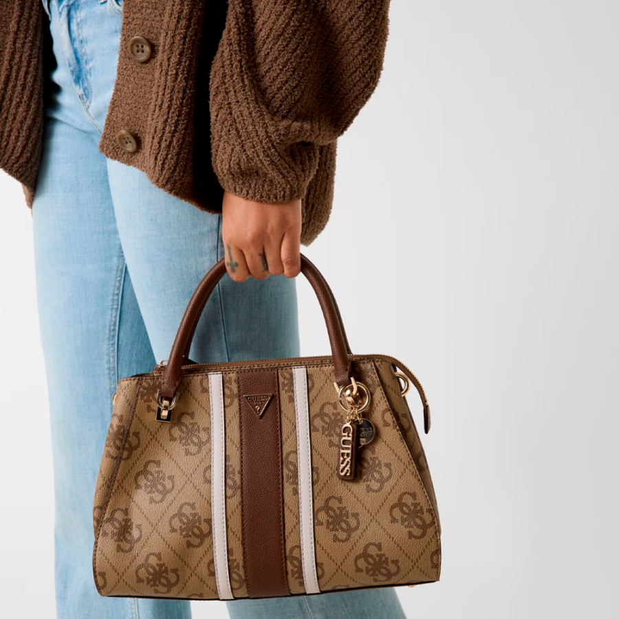 bolso-de-mano-noelle-con-logo
