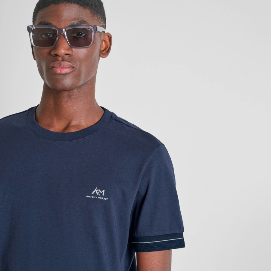 camiseta-de-malha-de-algodao-de-corte-regular-com-logotipo camiseta-de-malha-de-algodao-de-corte-regular-com-logotipo
