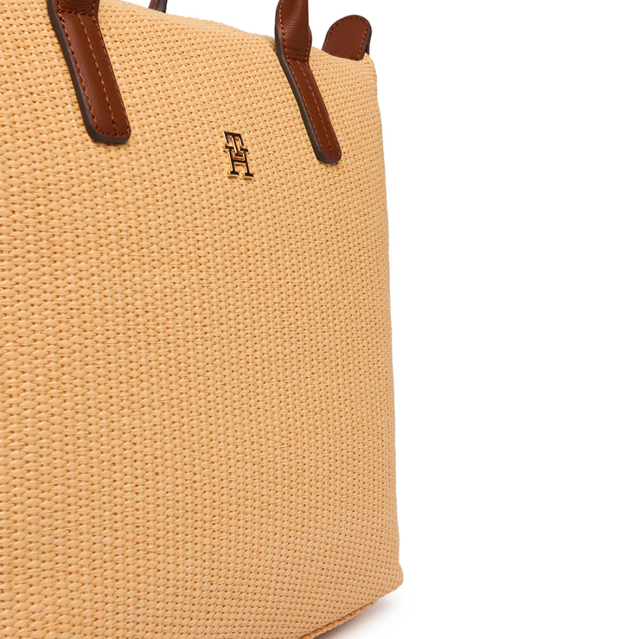 bolso-tote-de-rafia-con-bandolera bolso-tote-de-rafia-con-bandolera