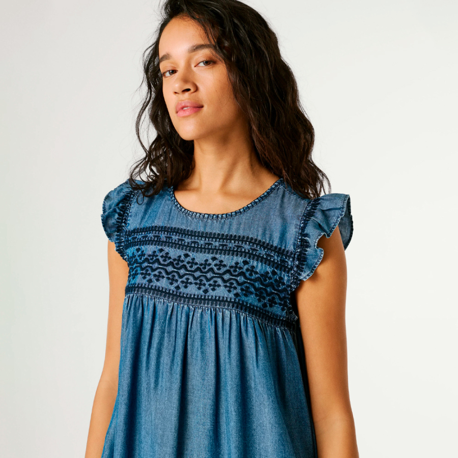 short-dress-with-embroidered-details short-dress-with-embroidered-details