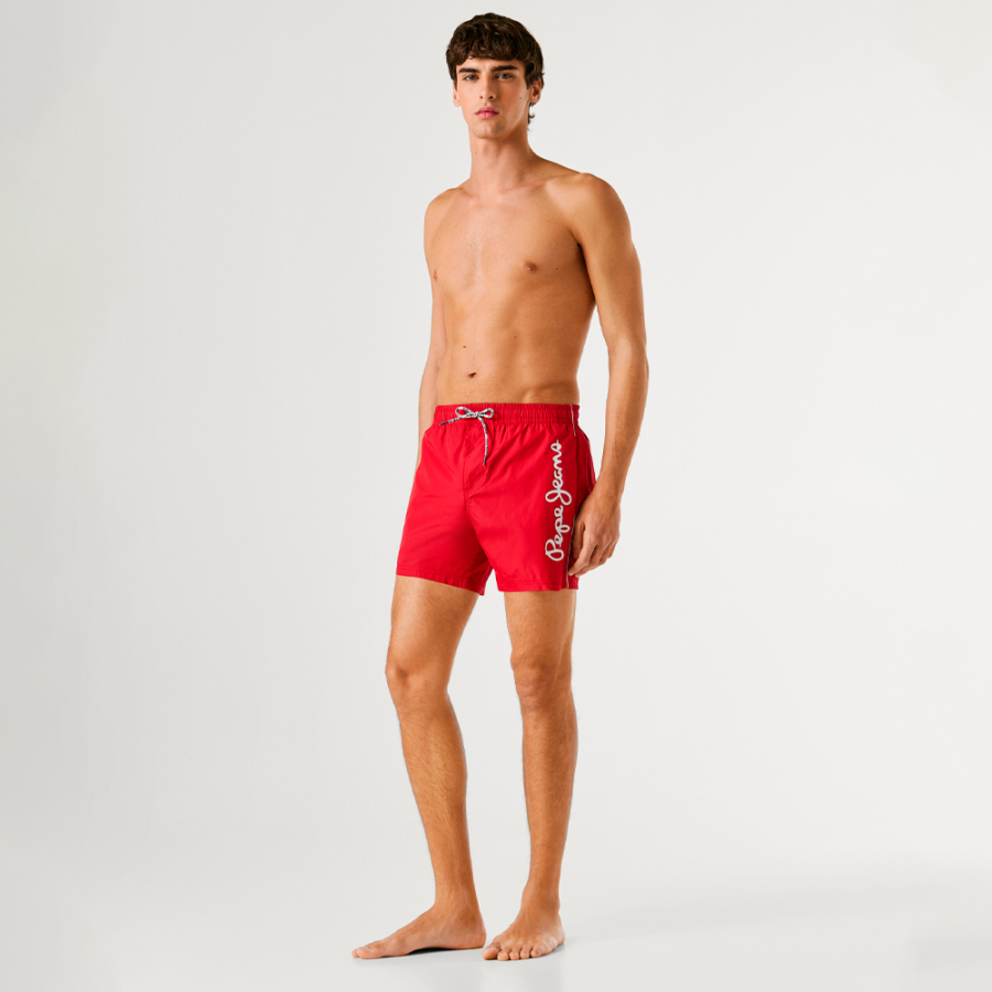 bermuda-badehose-mit-aufgedrucktem-logo bermuda-badehose-mit-aufgedrucktem-logo