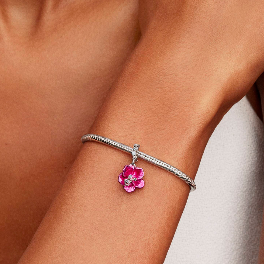 hibiskusbluten-anhanger-794698c01 hibiskusbluten-anhanger-794698c01
