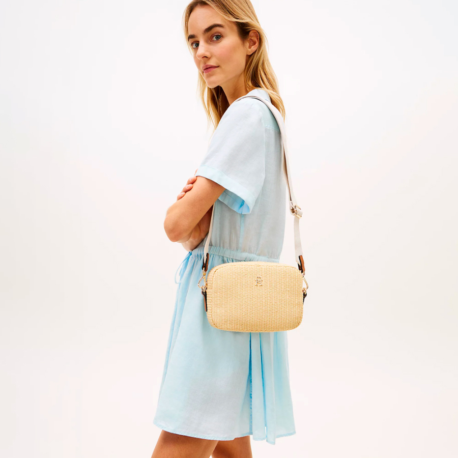 bolsa-de-ombro-para-camera-em-rafia bolsa-de-ombro-para-camera-em-rafia