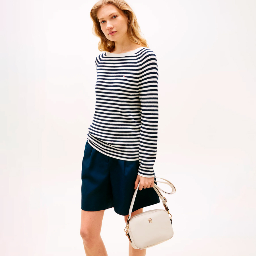 th-monogrammed-shoulder-bag