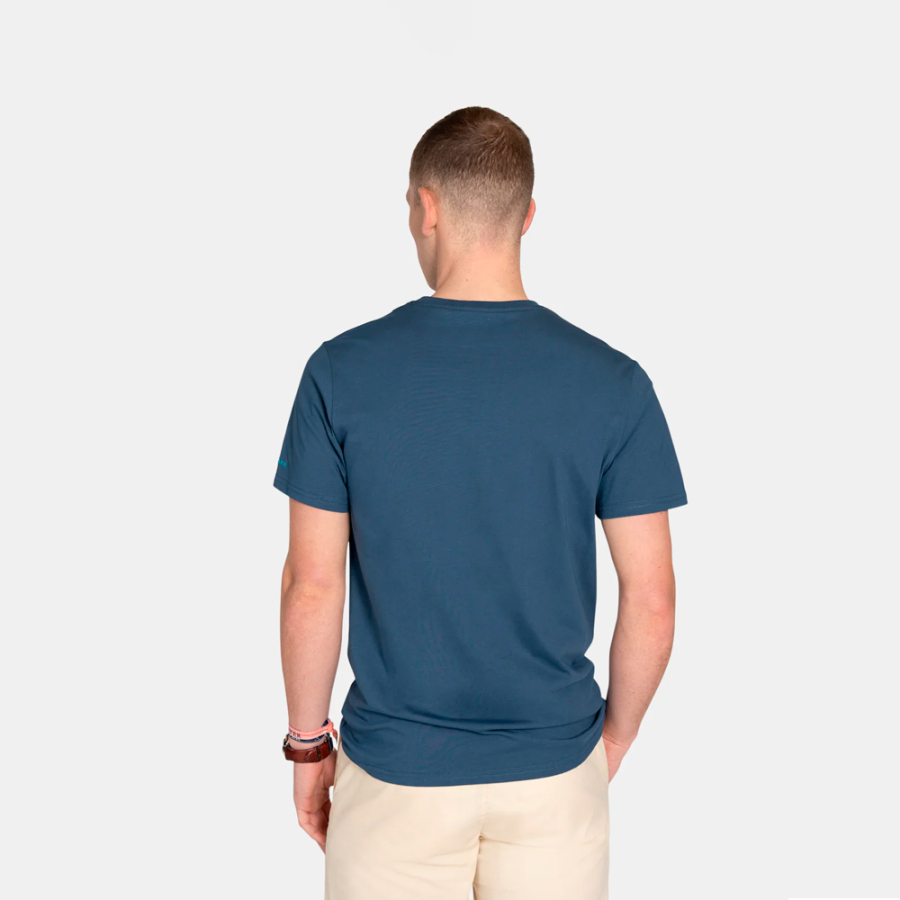 t-shirt-mit-aufgenahtem-logo t-shirt-mit-aufgenahtem-logo