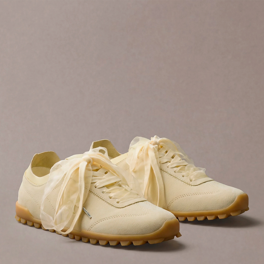 suede-running-shoes-with-organza