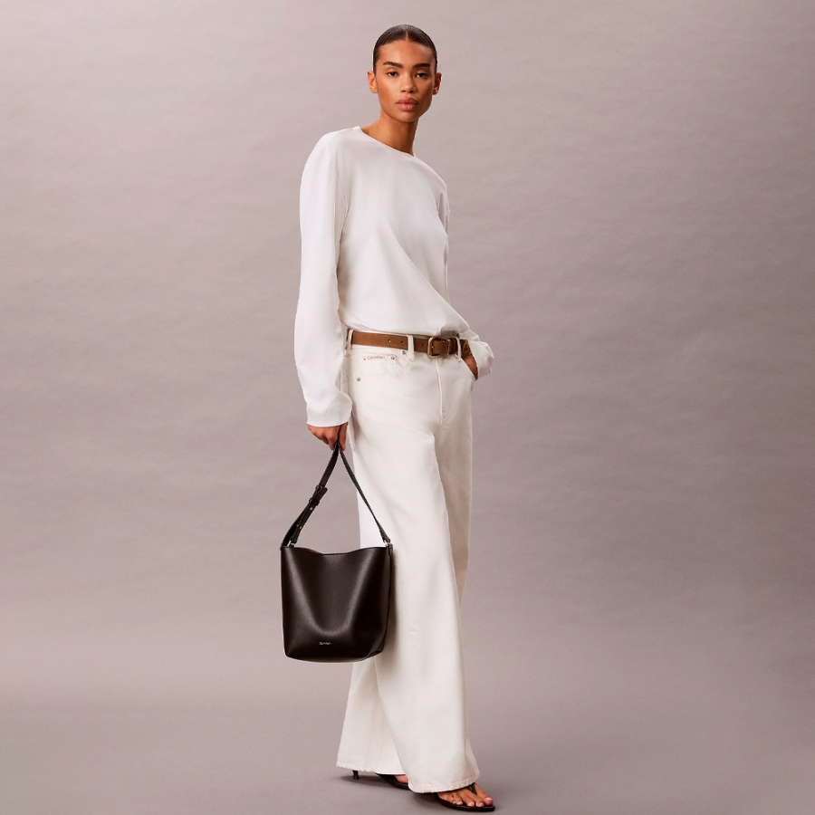 bolso-saco-con-logo-en-lamina