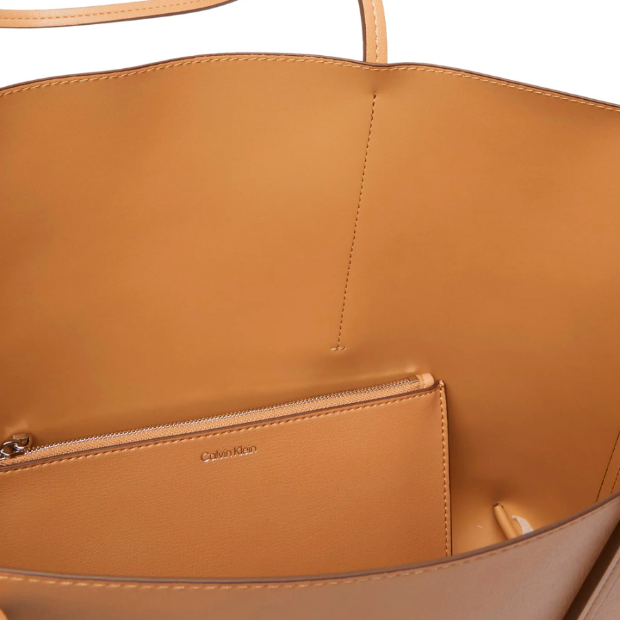 sua-bolsa-tote-com-logotipo-metalizado sua-bolsa-tote-com-logotipo-metalizado