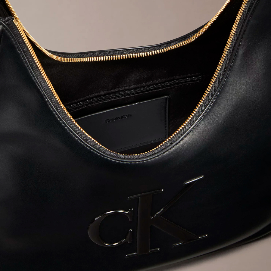 bolso-hobo-con-logo-de-tacto-suave