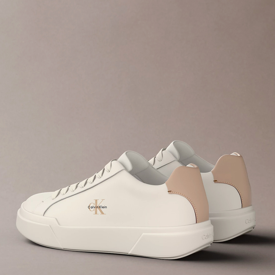 baskets-en-cuir-avec-logo-distinctif baskets-en-cuir-avec-logo-distinctif
