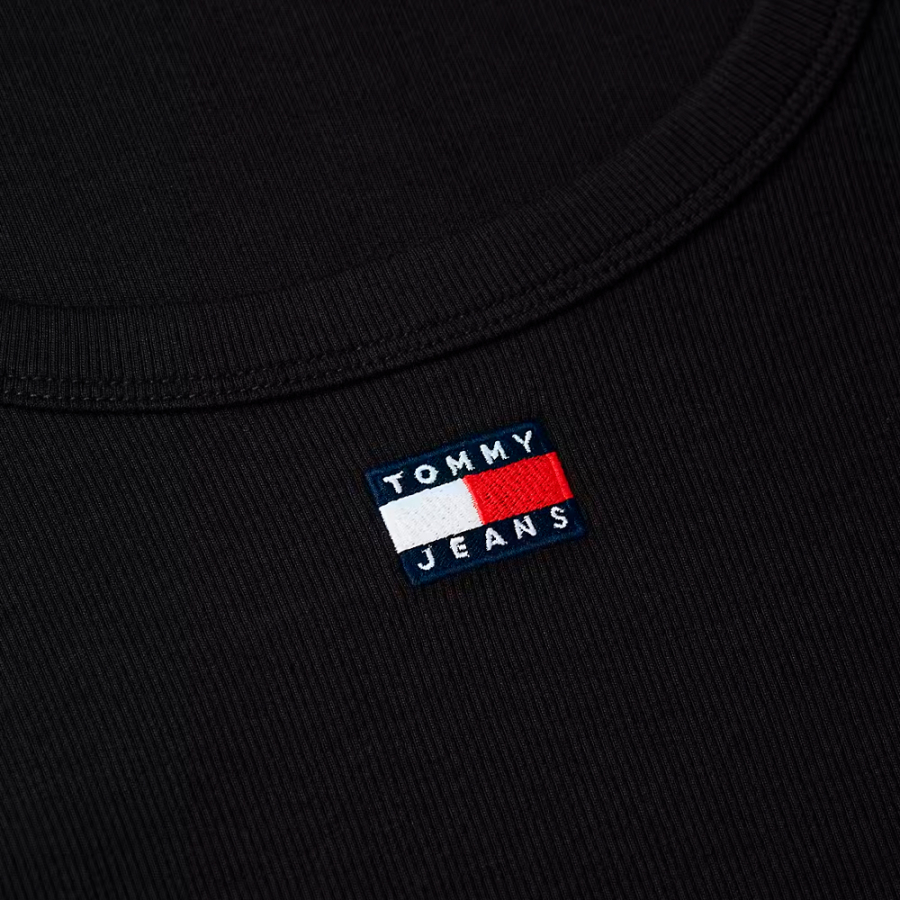 t-shirt-con-distintivo-a-coste-sottile t-shirt-con-distintivo-a-coste-sottile