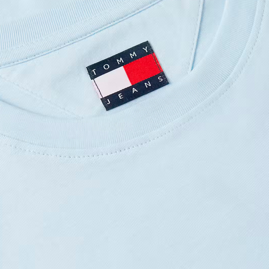 camiseta-slim-essential-logo