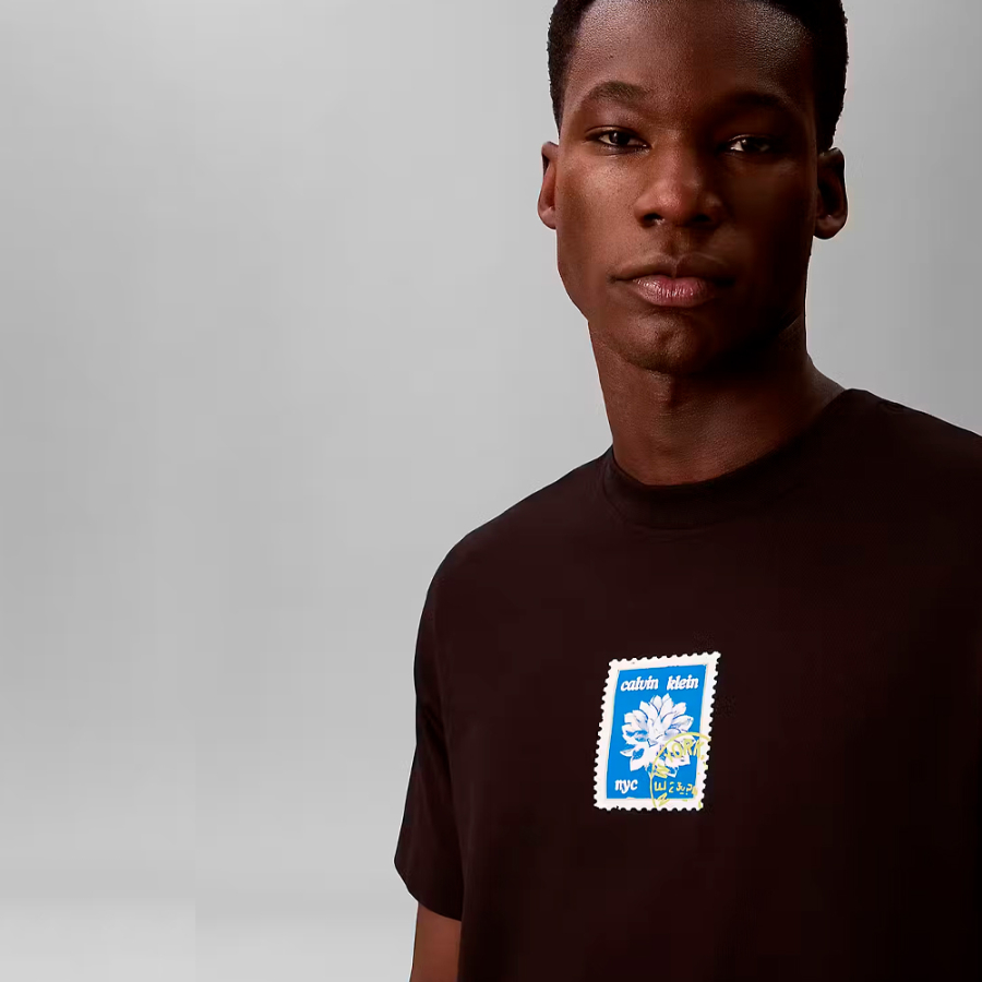 camiseta-com-estampa-grafica