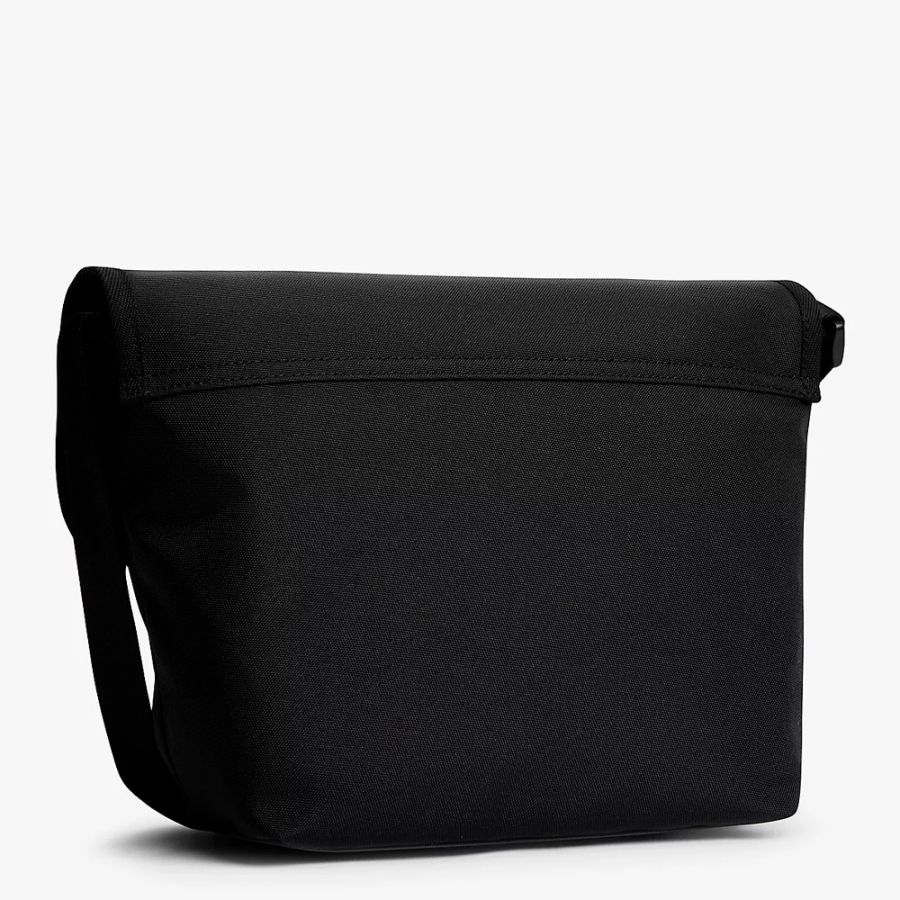 bolso-mensajero-essential-con-logo