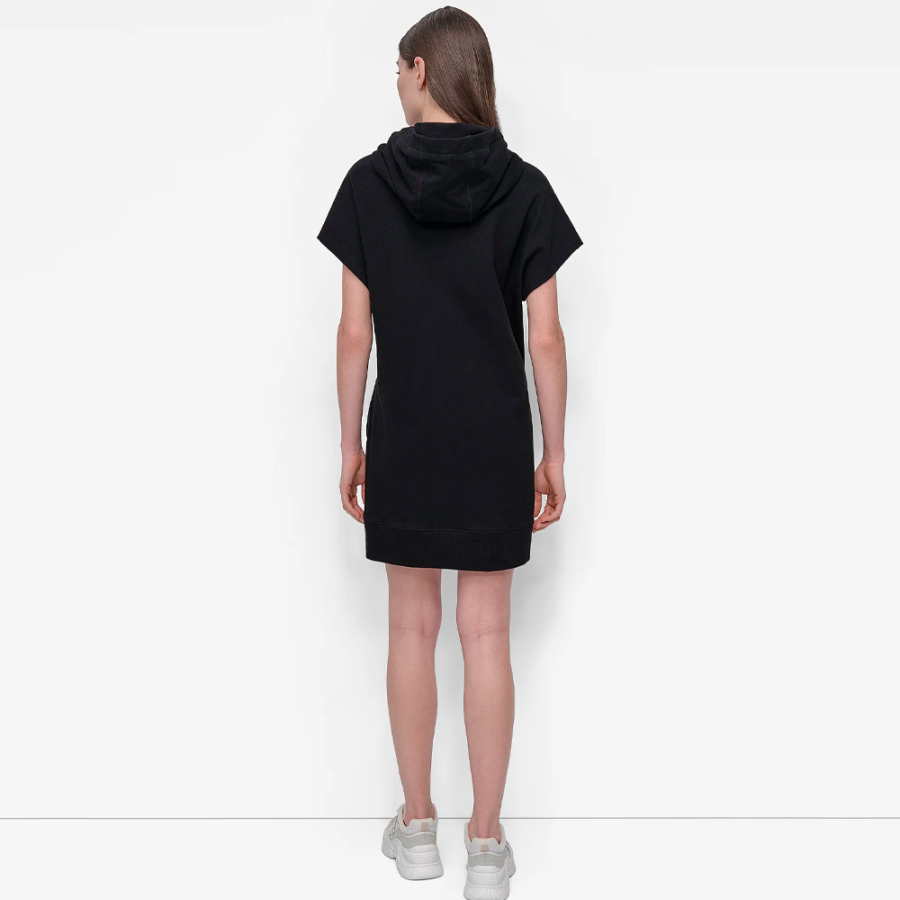 vestido-tenis-com-cordao-e-logotipo-em-dois-tons vestido-tenis-com-cordao-e-logotipo-em-dois-tons